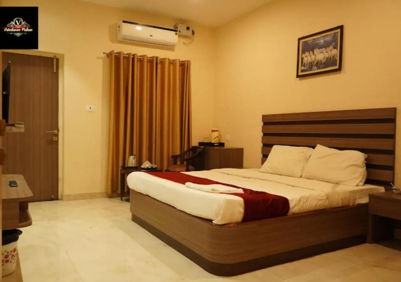 Hotel Vrindavan Palace Váránasí
