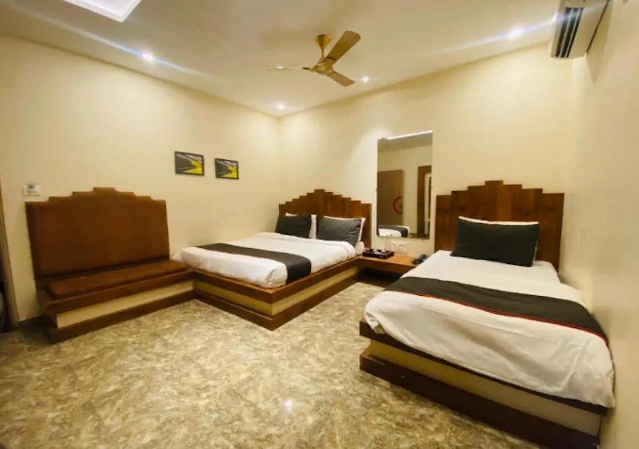 ****  Hotel Vrindavan Palace Váránasí Indie