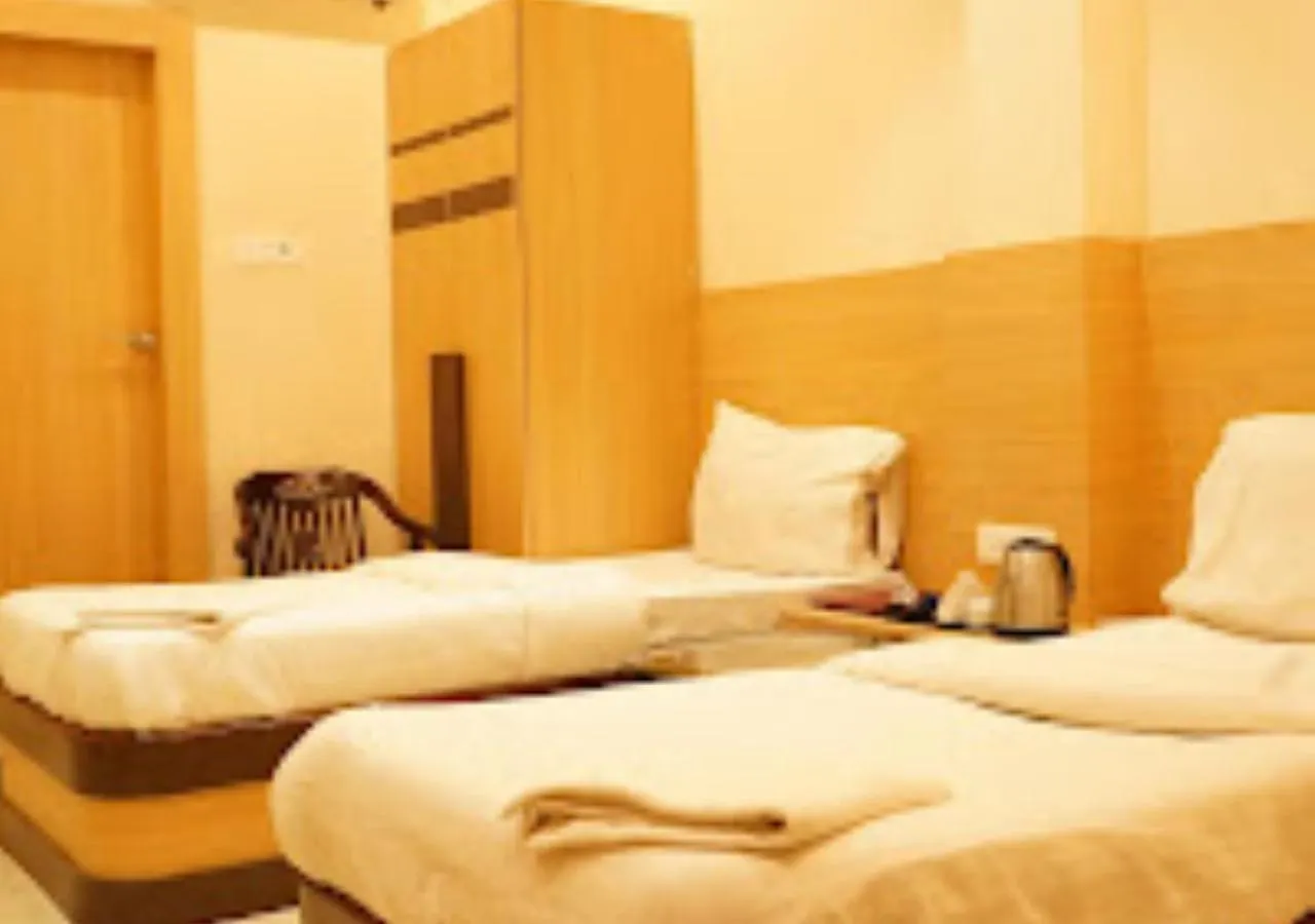 Hotel Vrindavan Palace Varanasi